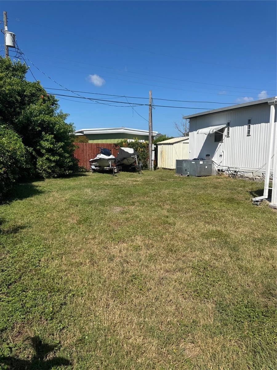 1837 Lullaby Dr photo 3