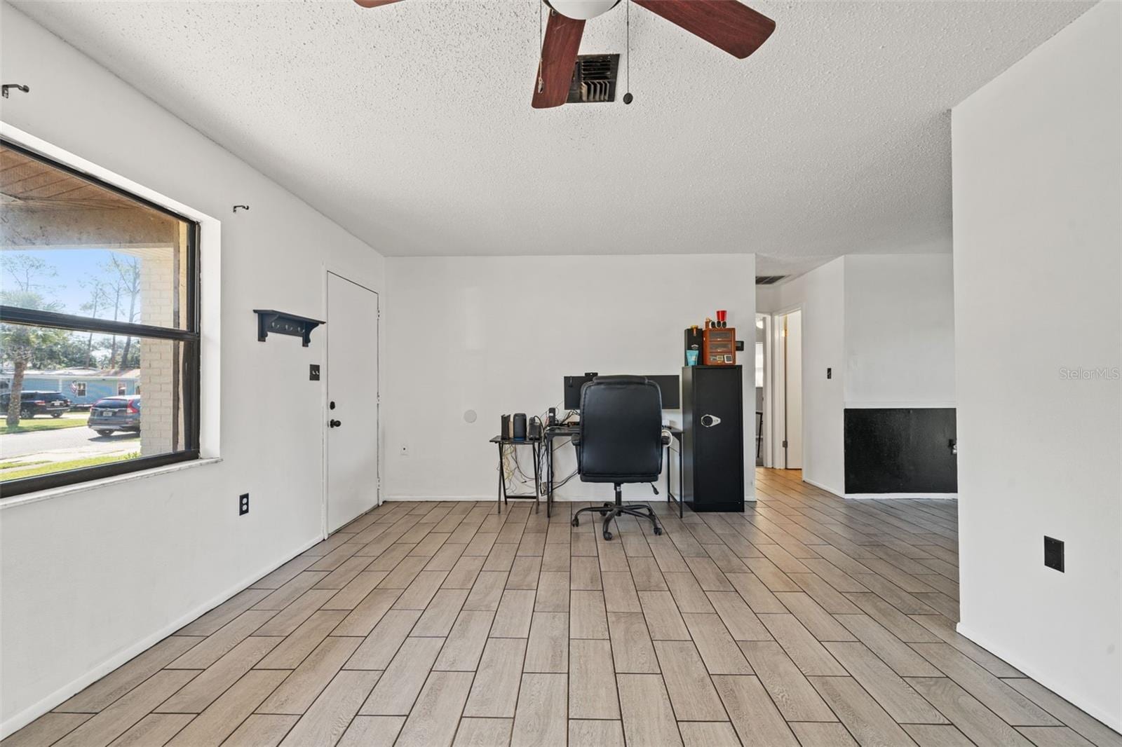 5828 Mariposa Dr photo 5