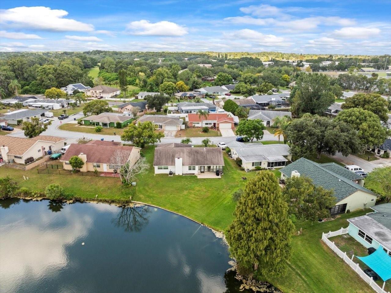 7624 Summertree Ln photo 3
