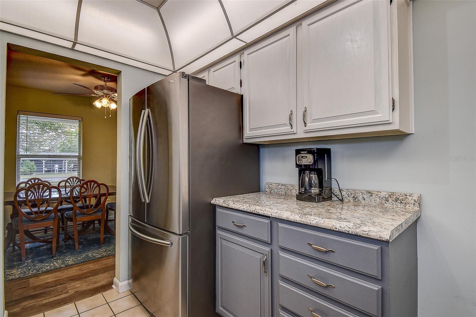 6237 Dalton St photo 4