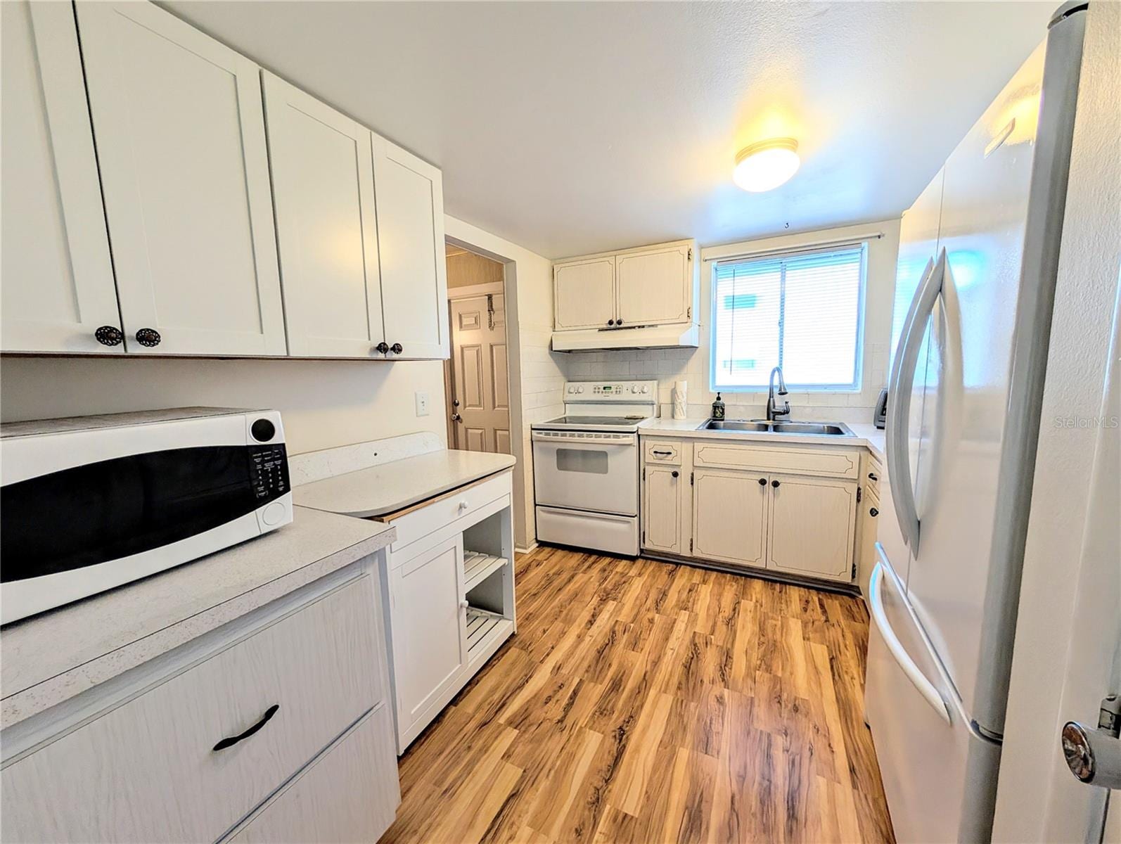 5855 Palm Ln #B21 photo 4