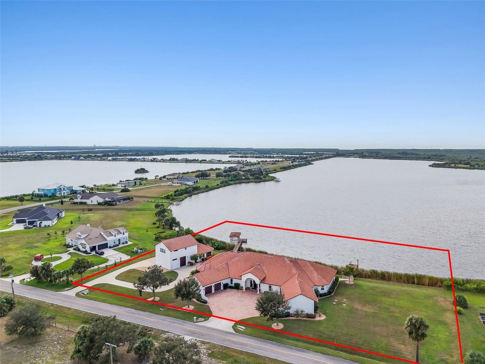 3215 Gulf City Rd photo 4