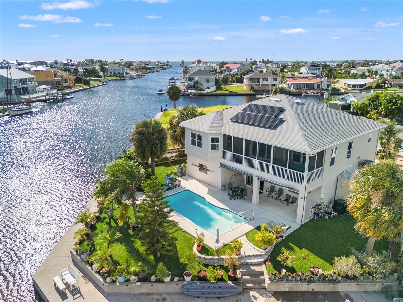 4366 6th Isle Dr photo 4