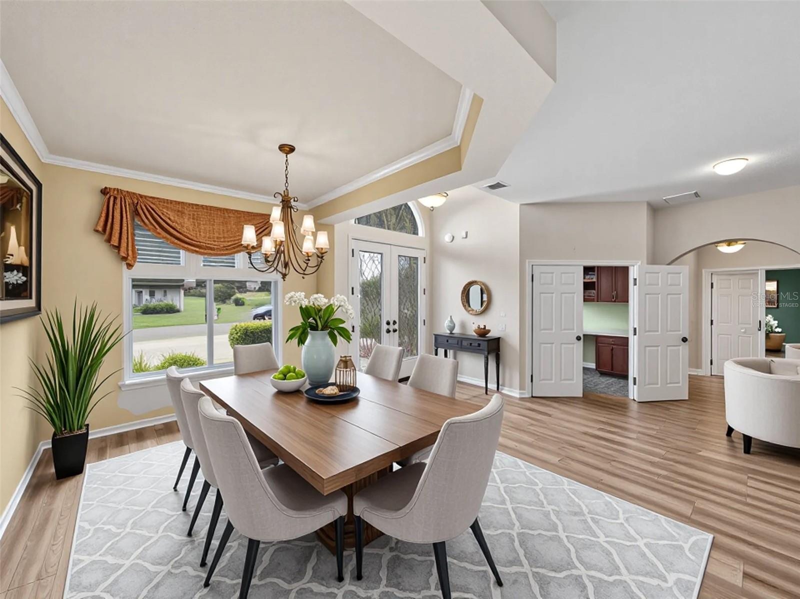 4004 Sable Loop Dr photo 4