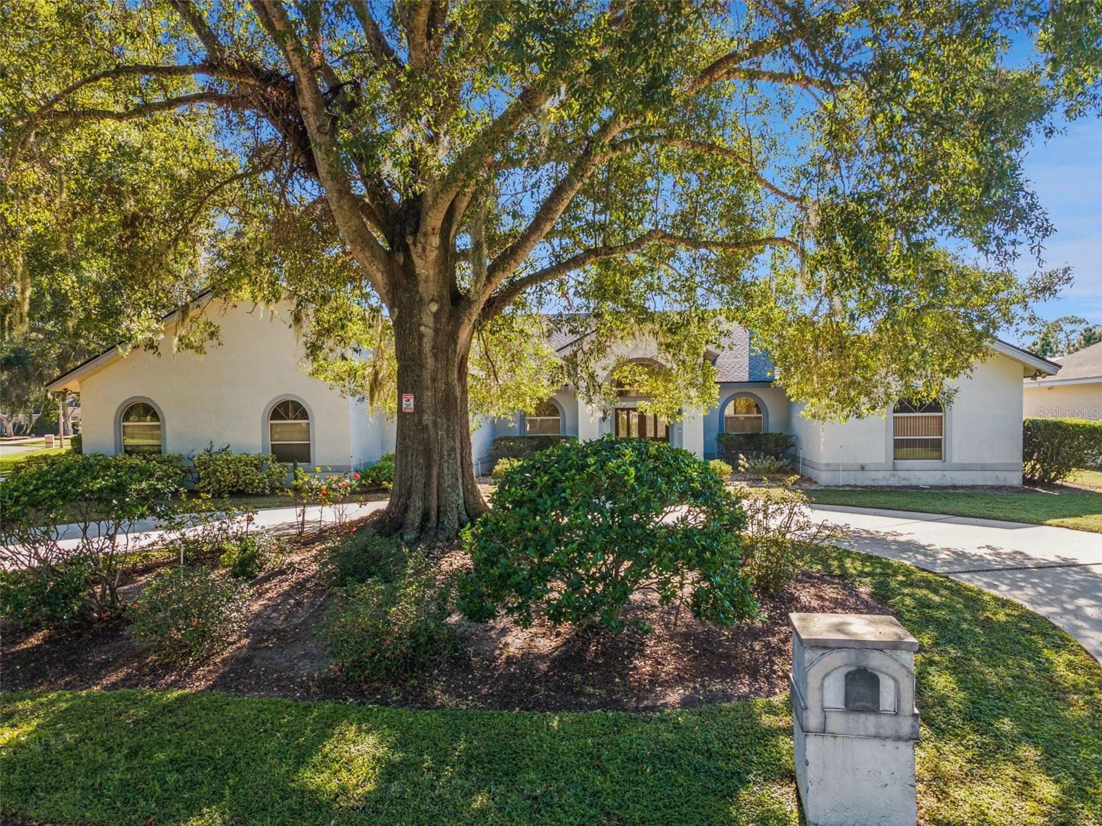 2964 Plantation Rd photo 2