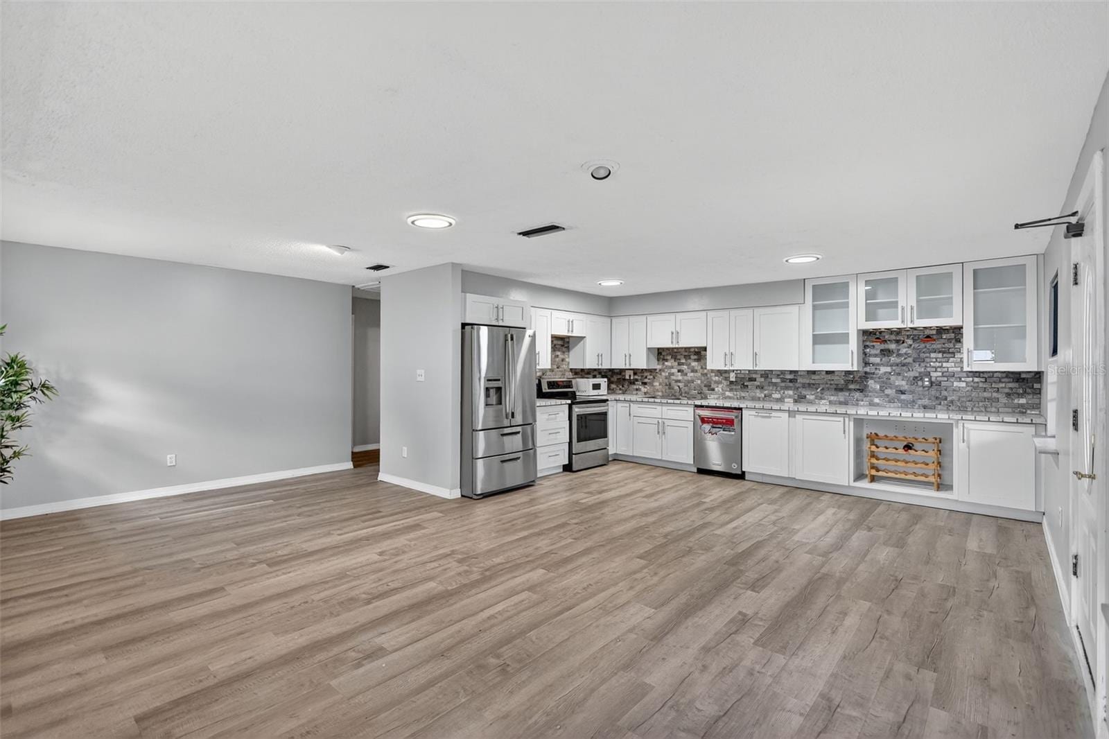 6220 W Thorpe St photo 5