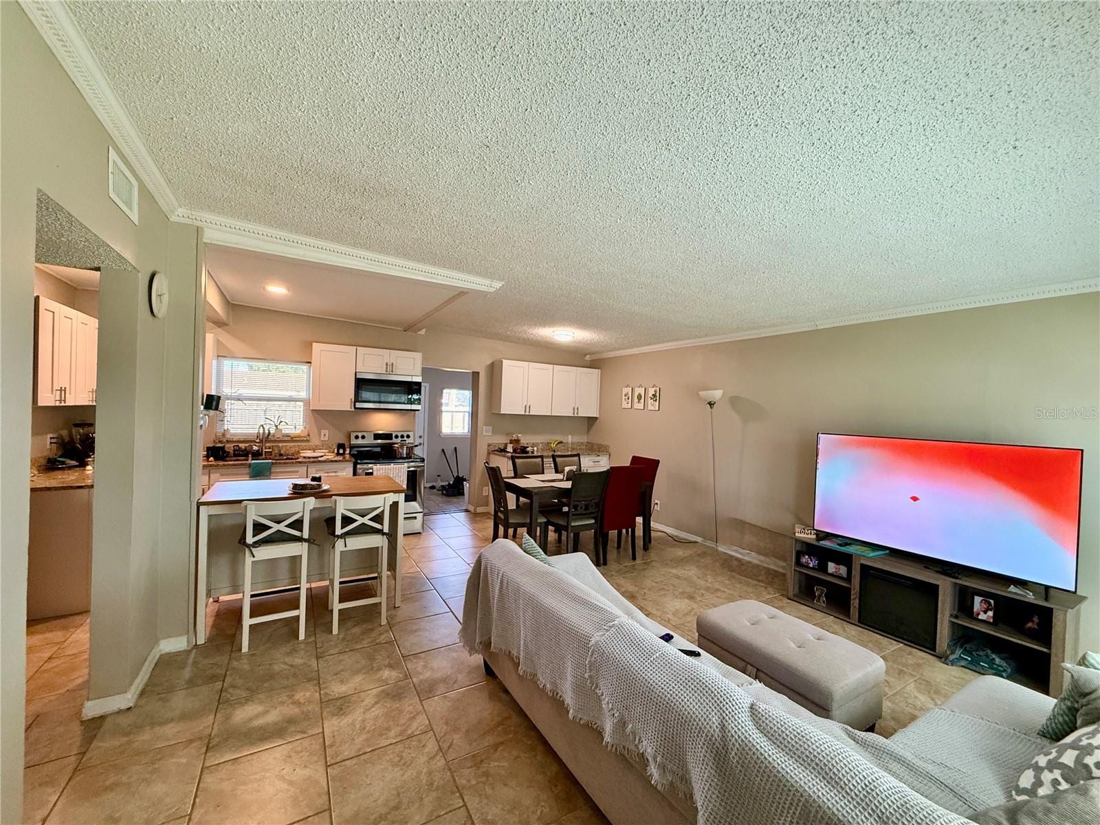 1604 Crystal CT E photo 4