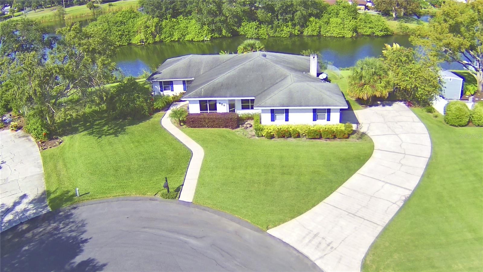 820 E Mann Rd photo 4