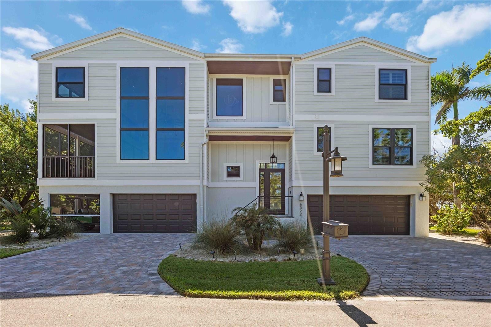 6322 Laguna Dr #1 photo 3