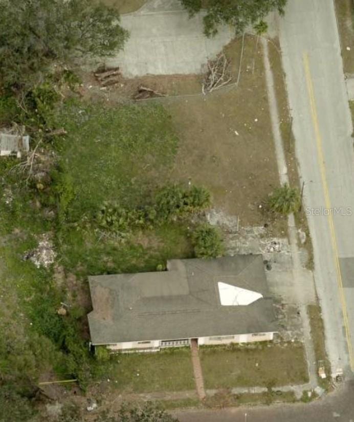 418 E Emily St photo 4