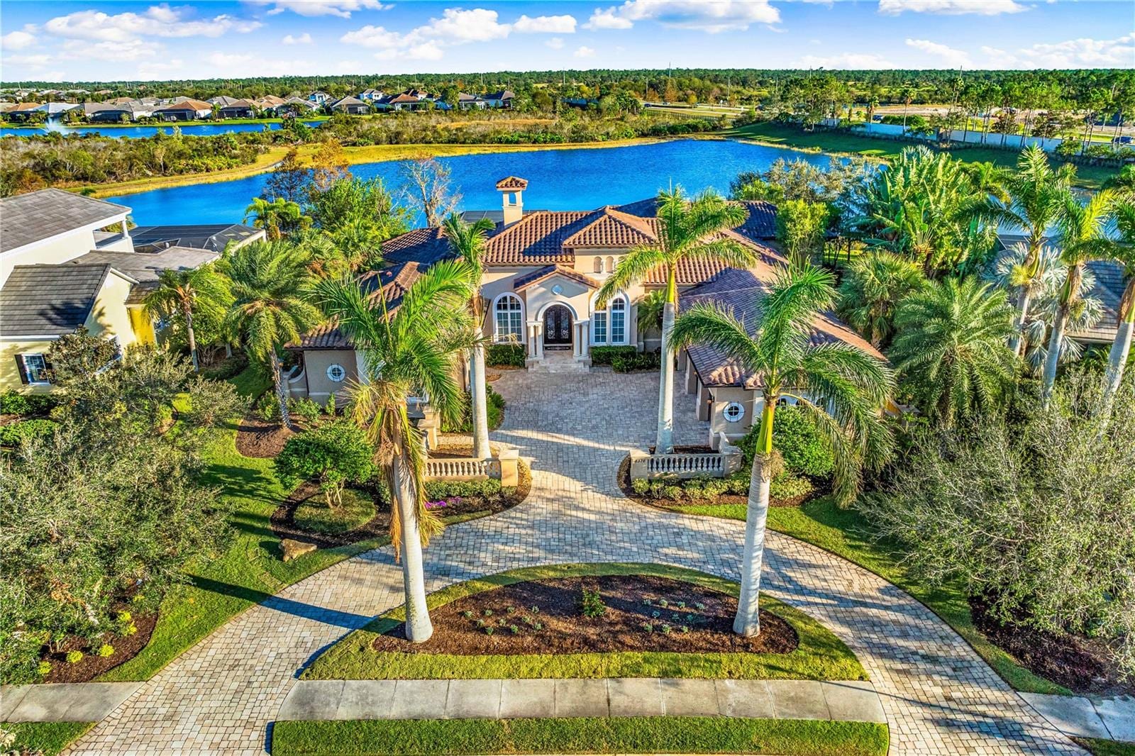 8376 Catamaran Cir photo 4