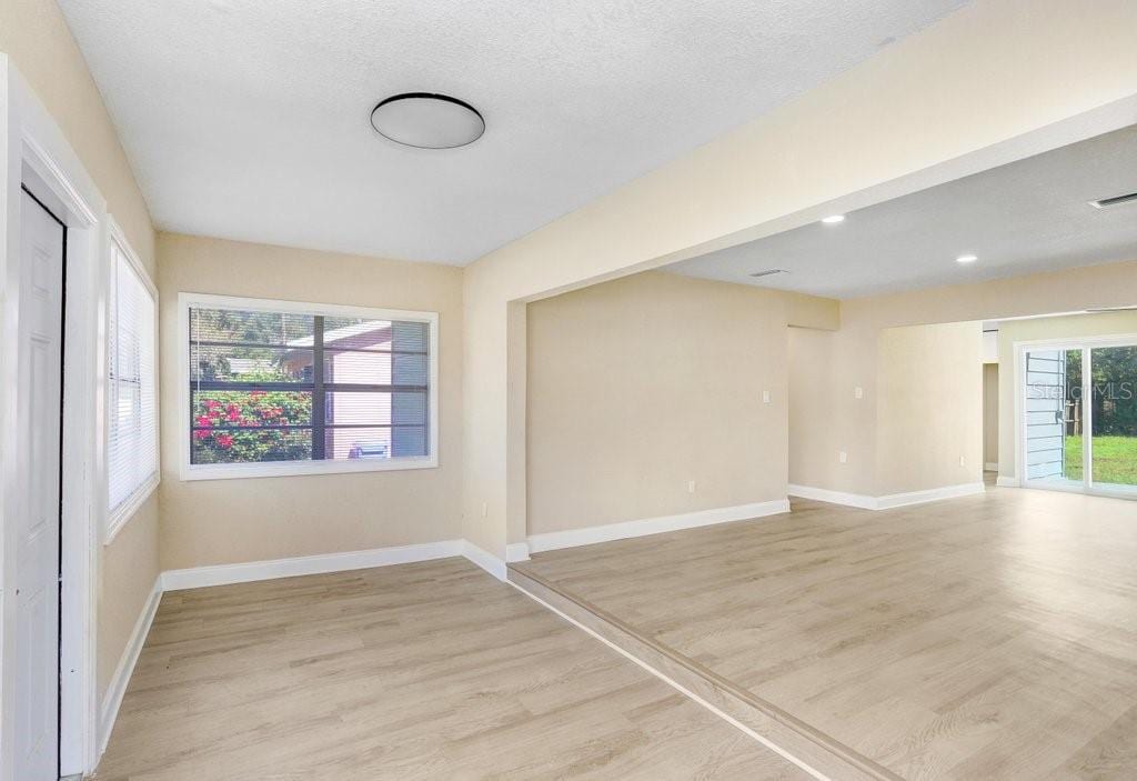 10414 Richardson St photo 4