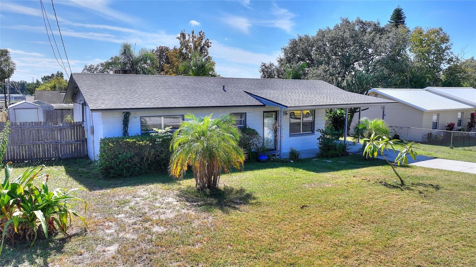 221 Dorothy St photo 3