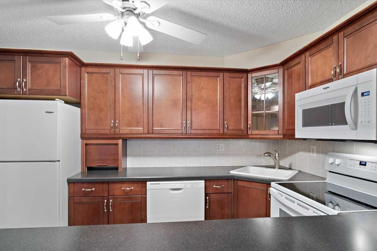 1127 Pine Ridge Cir W #A2 photo 5