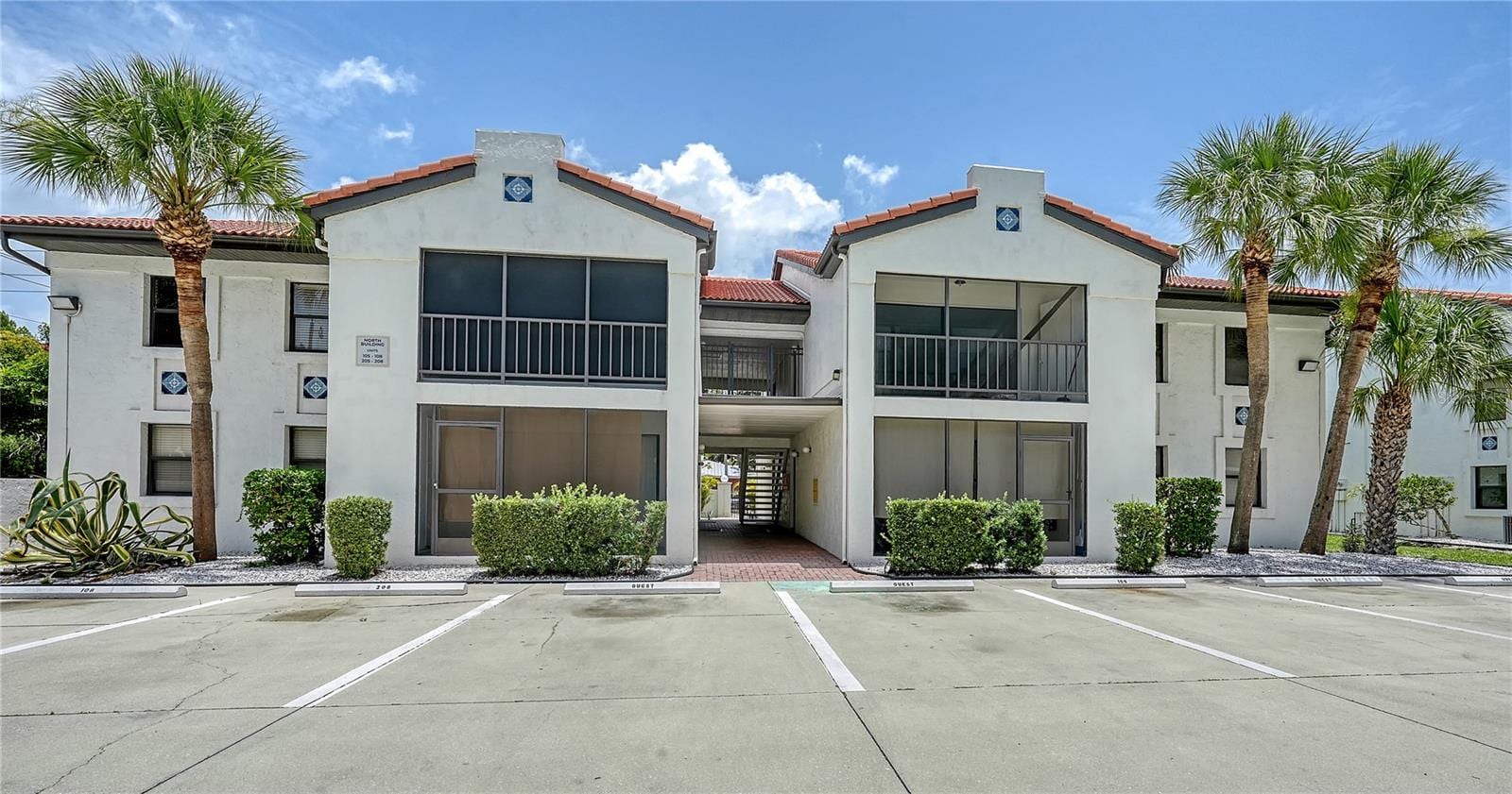 631 N Orange Ave #208 photo 2