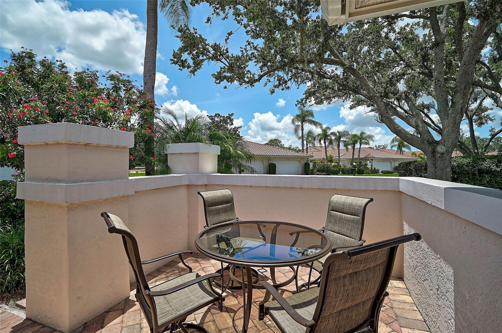 7341 Golf Pointe Cir photo 5
