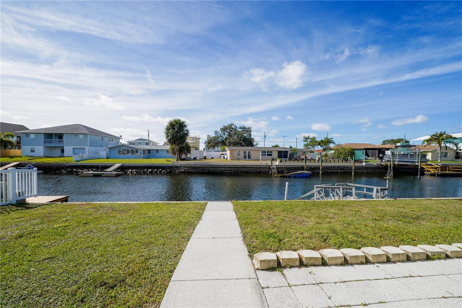 13305 Sunfish Dr photo 3