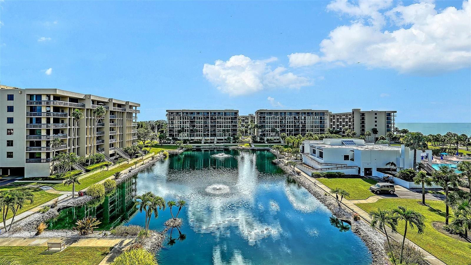 1115 Gulf Of Mexico Dr #401 photo 3