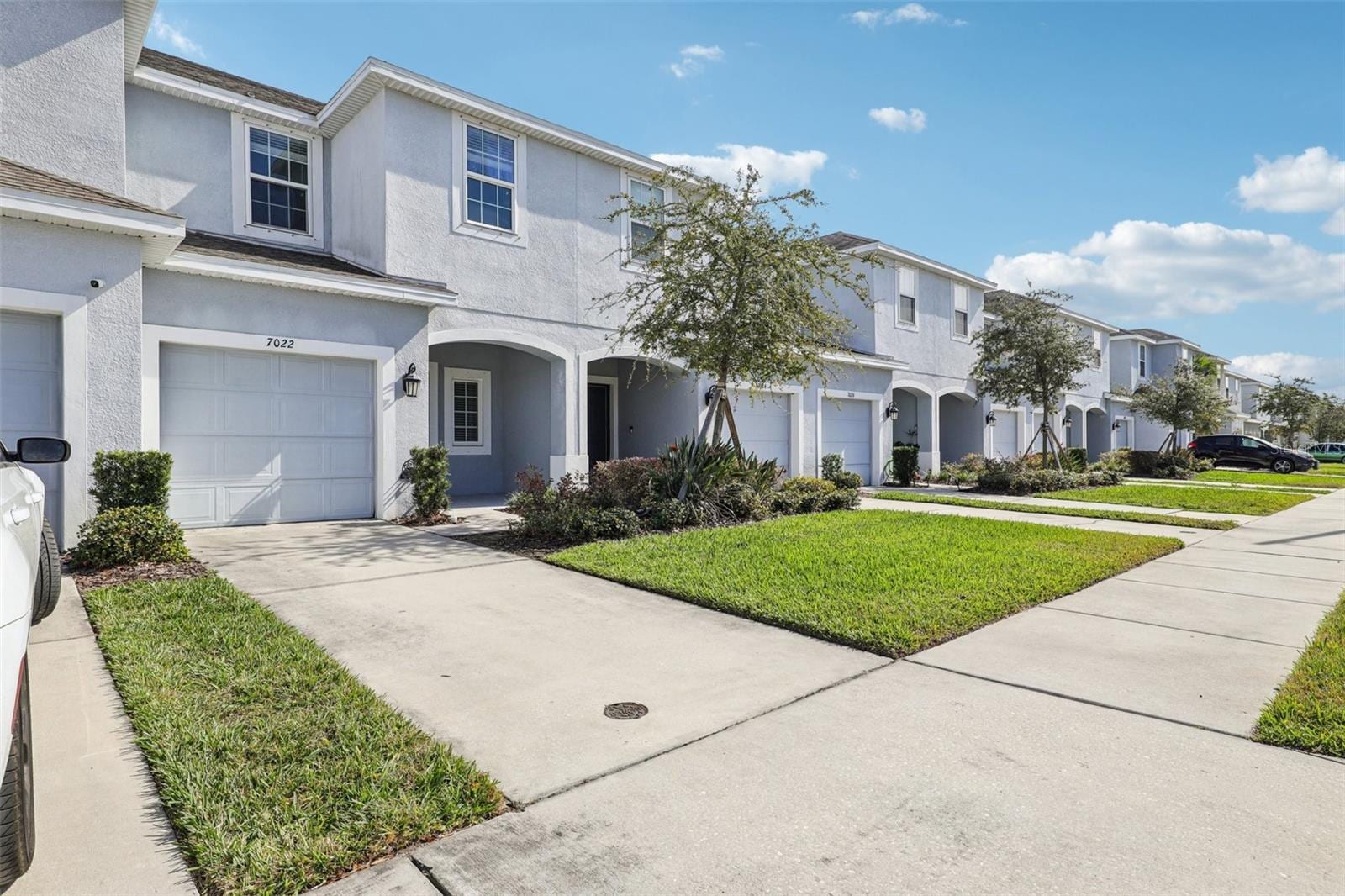 7022 Summer Holly Pl photo 2