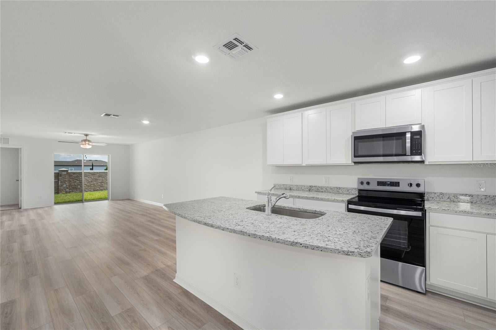 3187 Seville St photo 3
