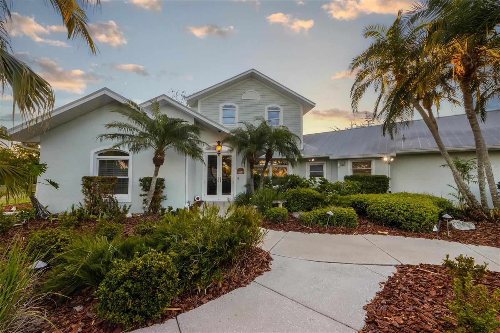336 S Orchid Dr photo 3