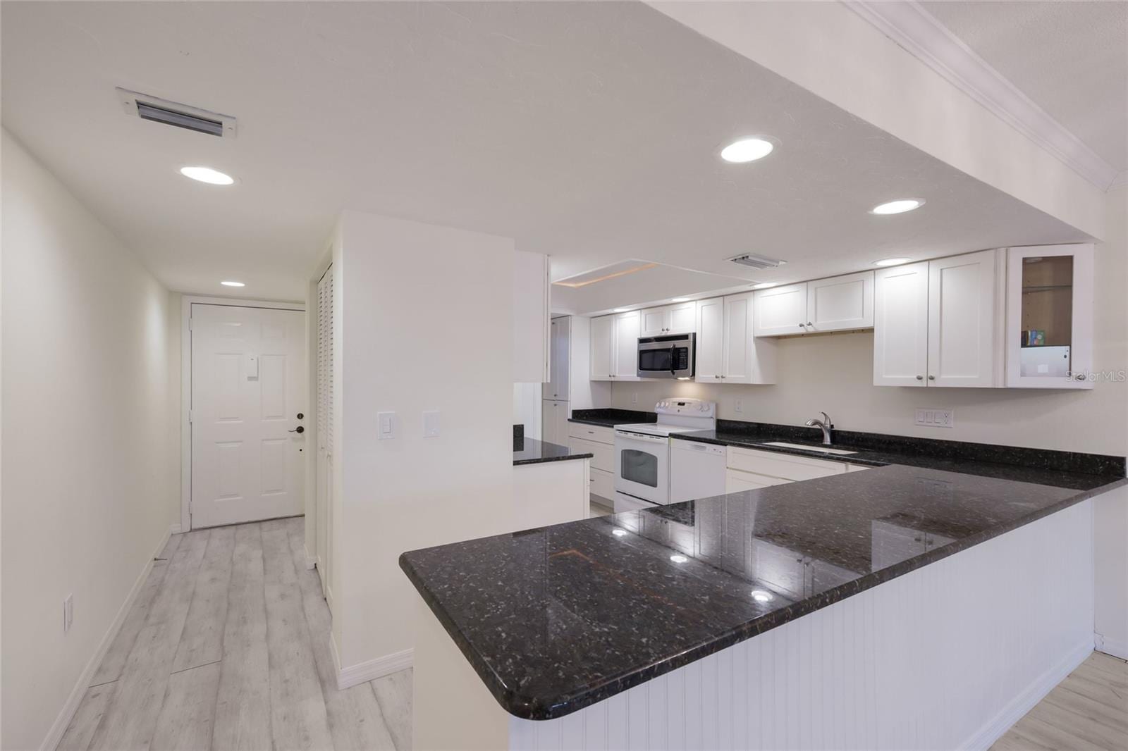 4761 Independence Dr #4761 photo 5