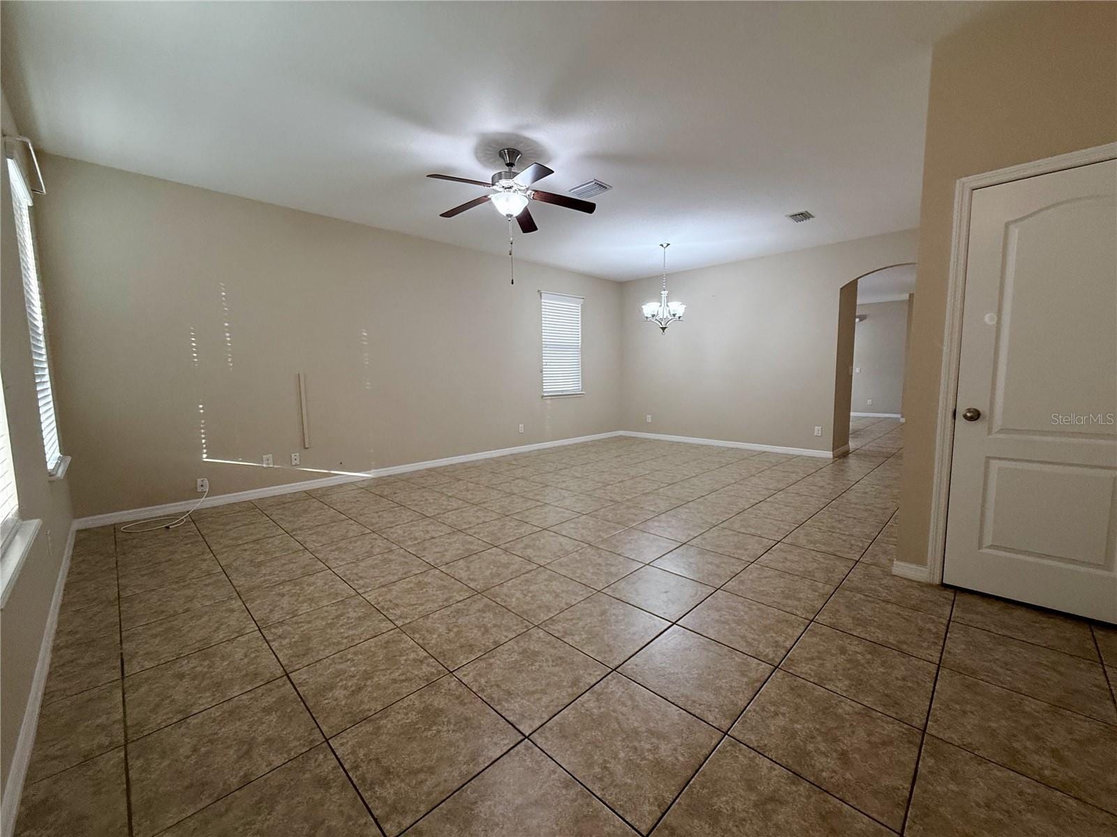 6121 35th CT E photo 5