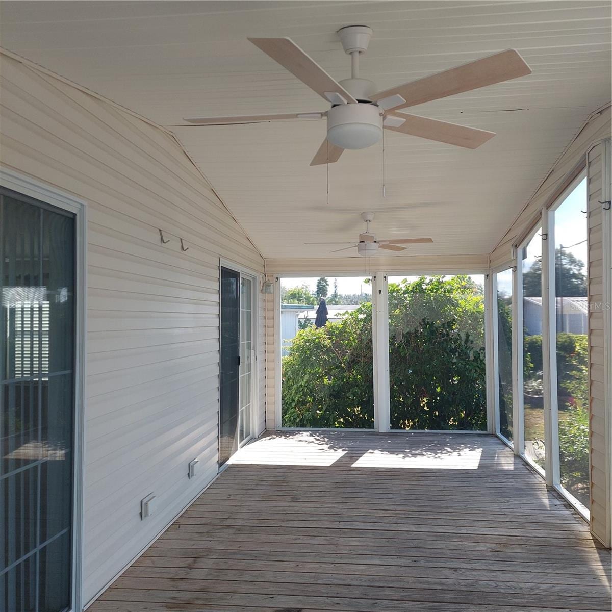 1760 Dorothy Blvd photo 3