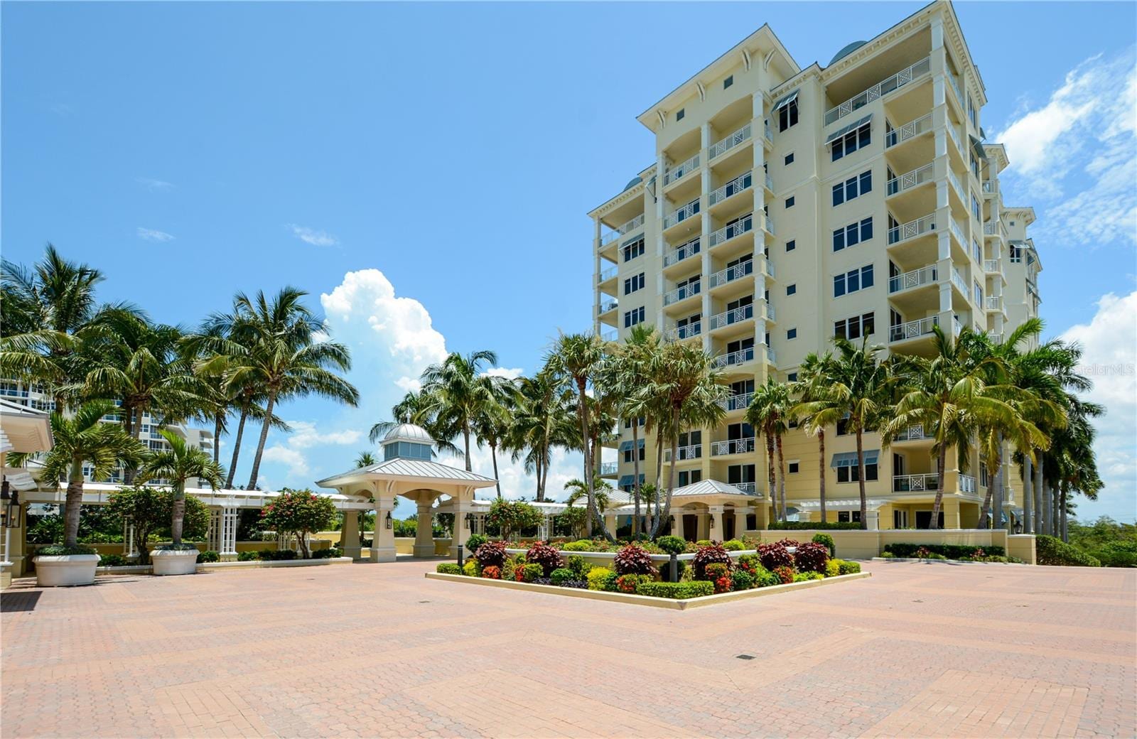 2050 Benjamin Franklin Dr #B704 photo 3