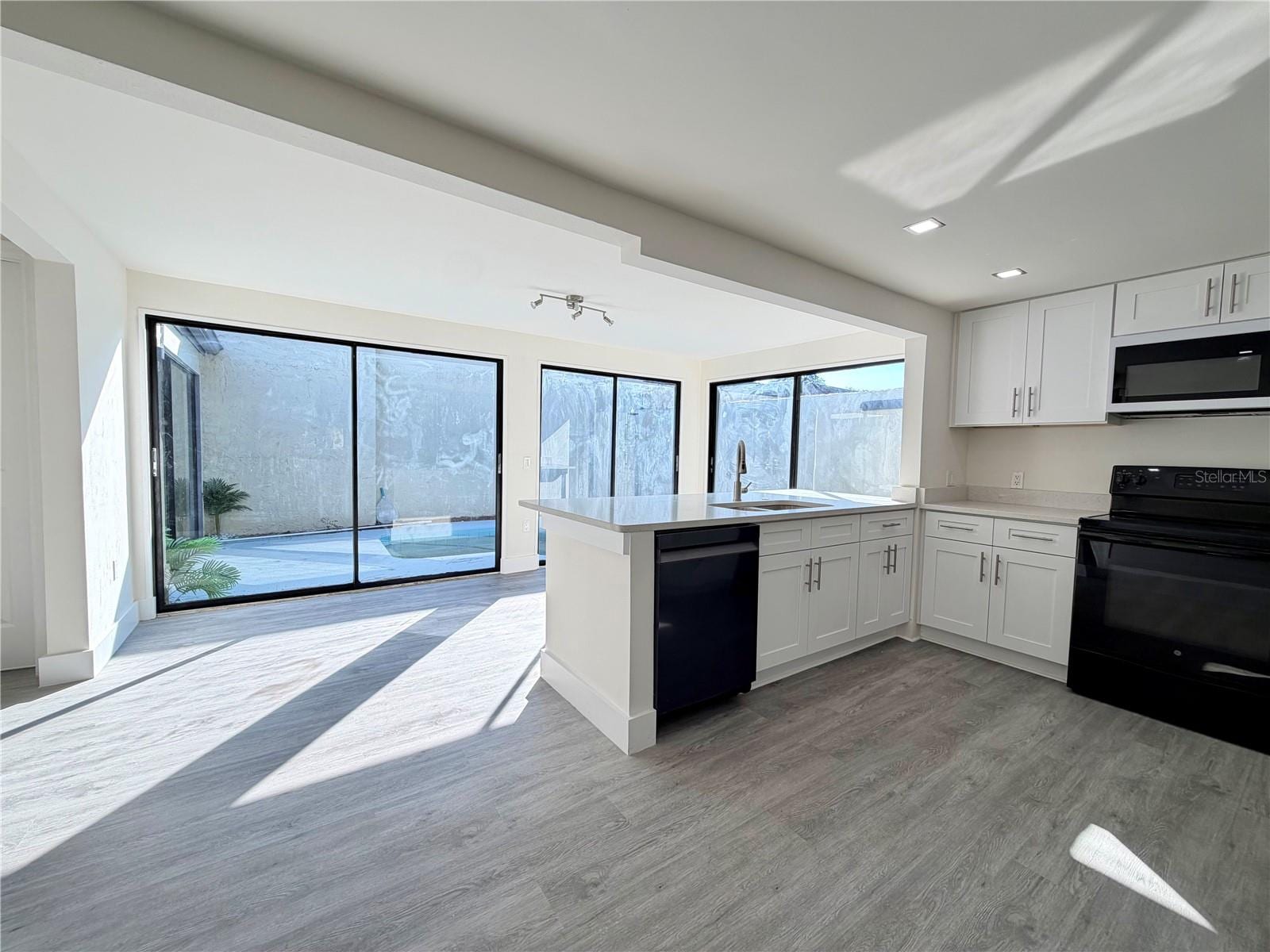 7314 Patio Row photo 4