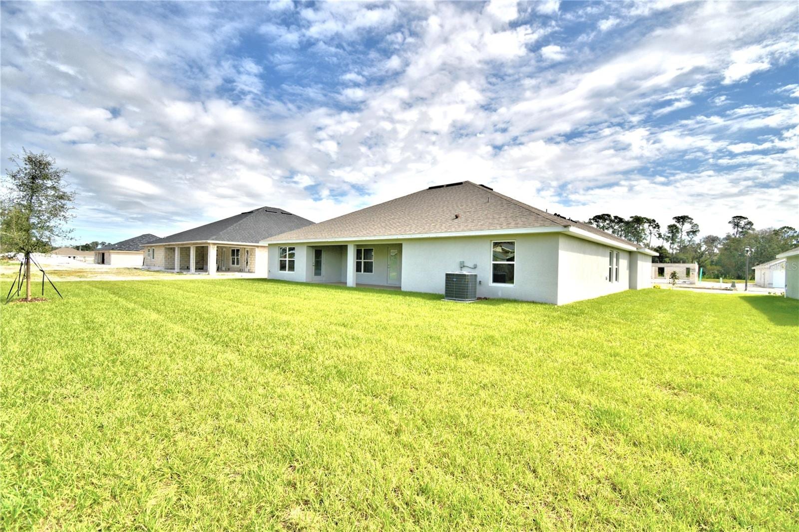 4398 Juneberry Dr photo 4