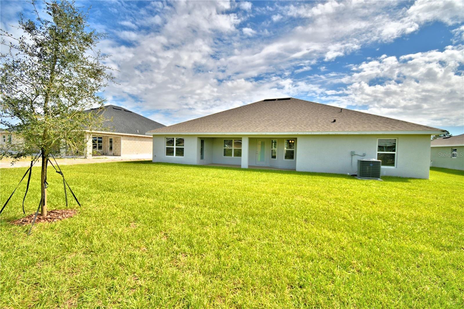 4398 Juneberry Dr photo 5