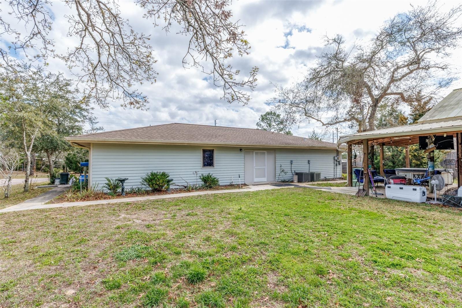 8279 Sunshine Grove Rd photo 3