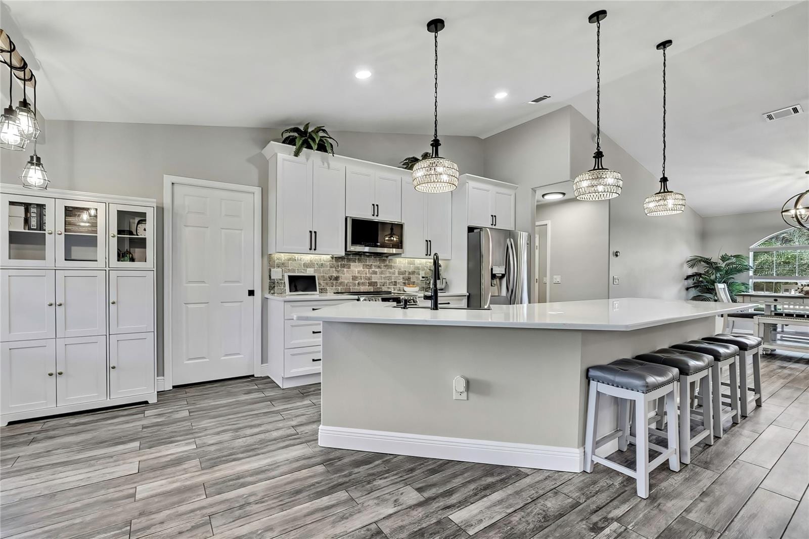11419 Old Crystal River Rd photo 3