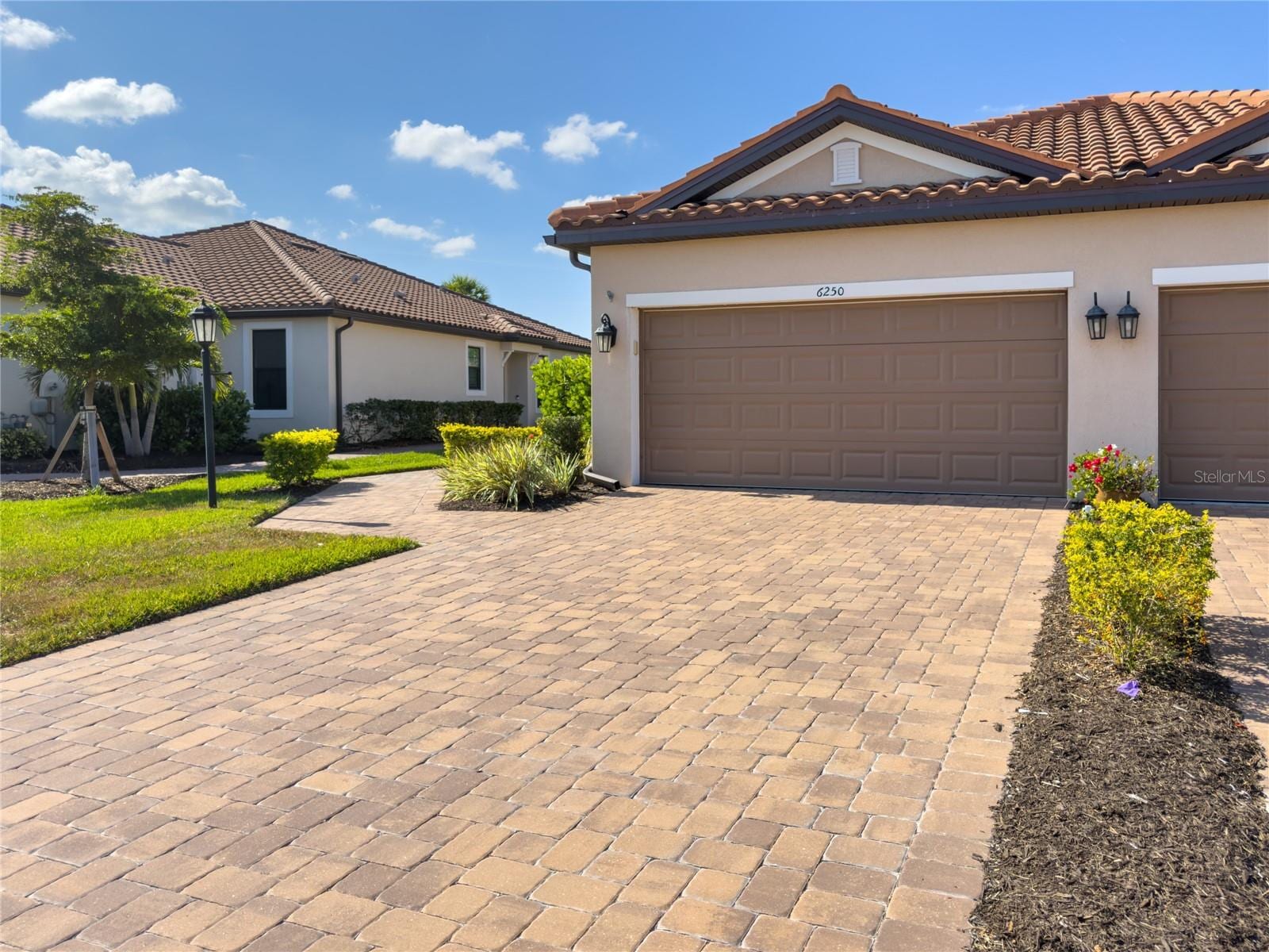6250 Plateau CT photo 3
