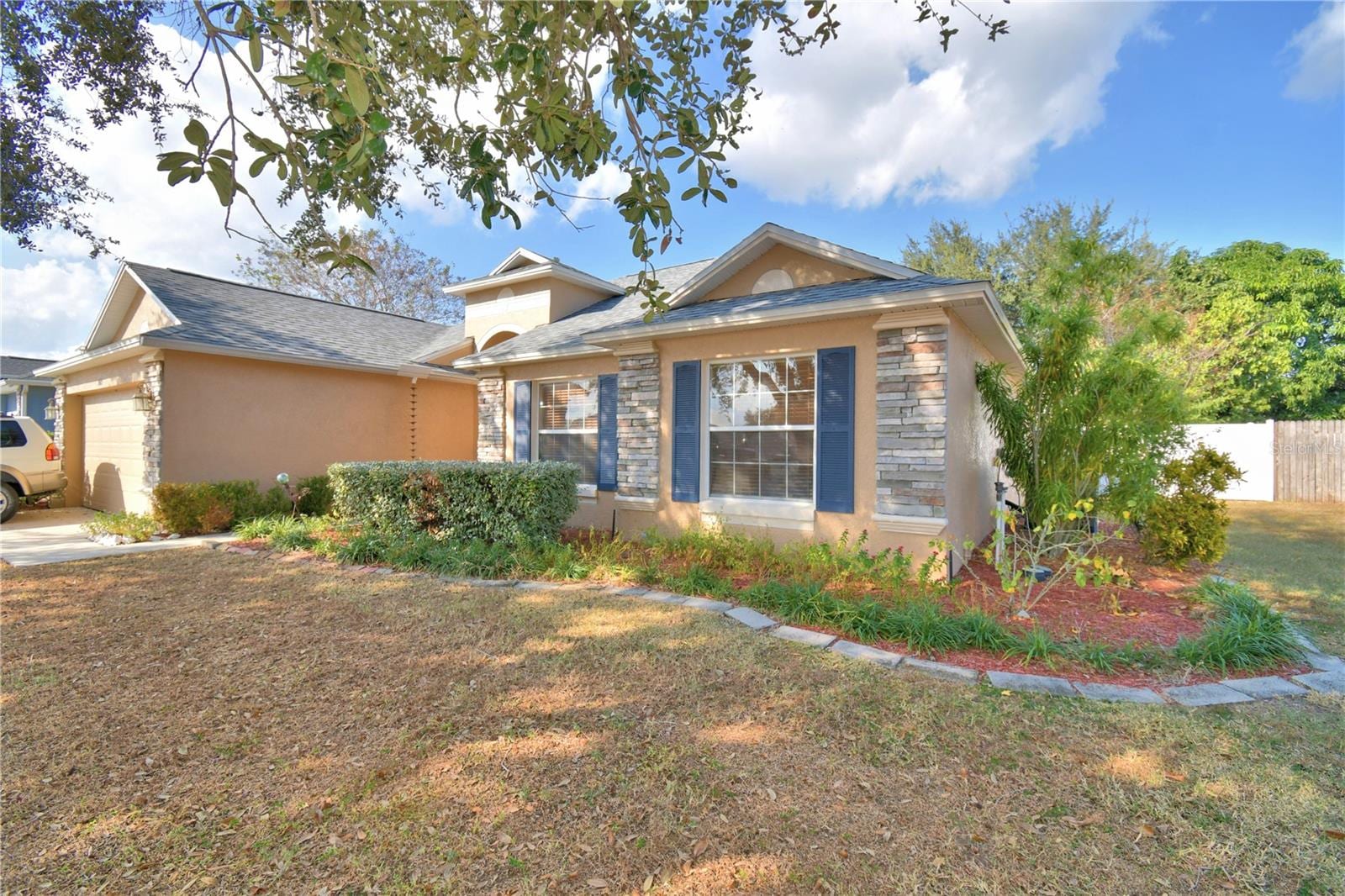 3425 Stoneway Dr photo 4