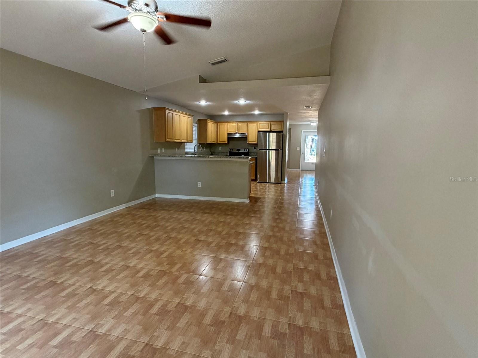 6321 S Richard Ave photo 3