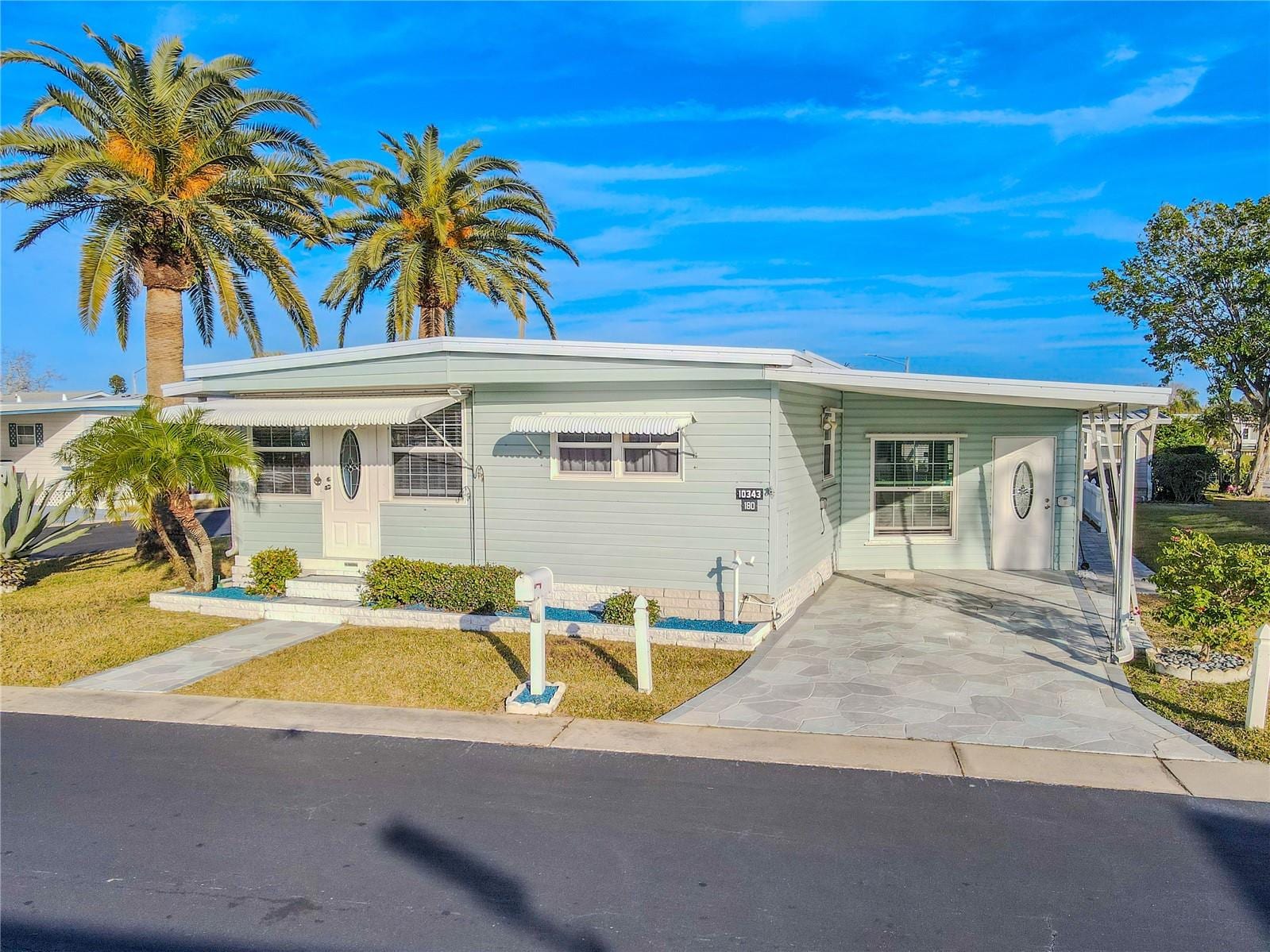 10343 Magnolia Ln #180 photo 2