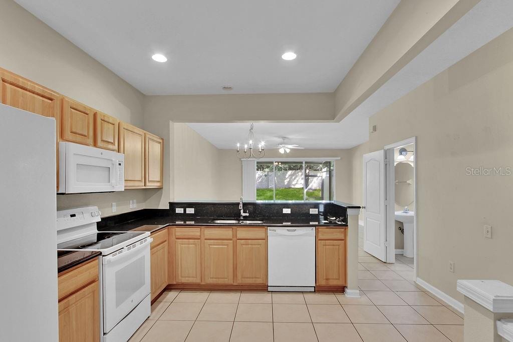 7155 83rd Dr E photo 4