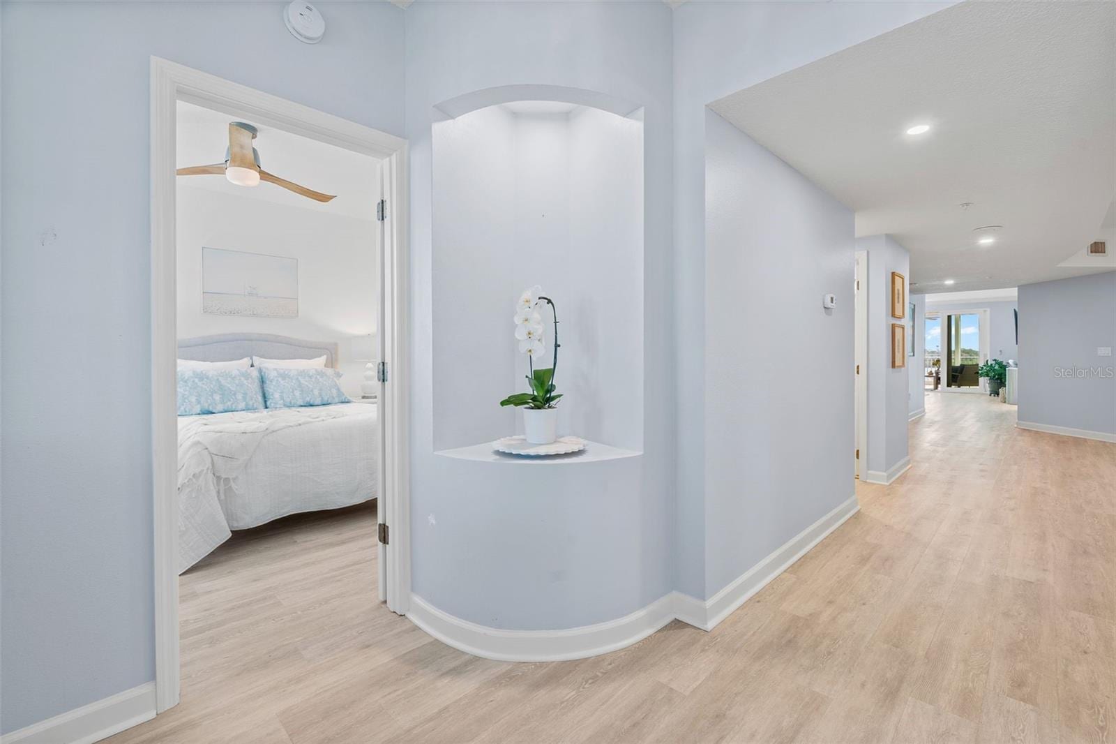 1240 Dolphin Bay Way #401 photo 4