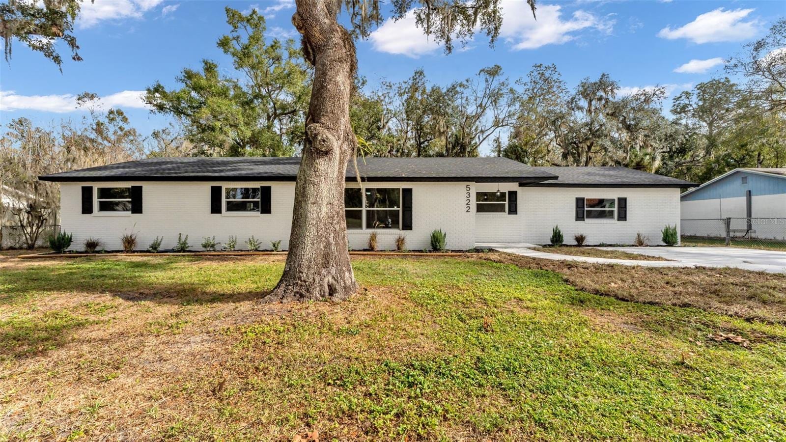 5322 Forestbrook Dr E photo 3