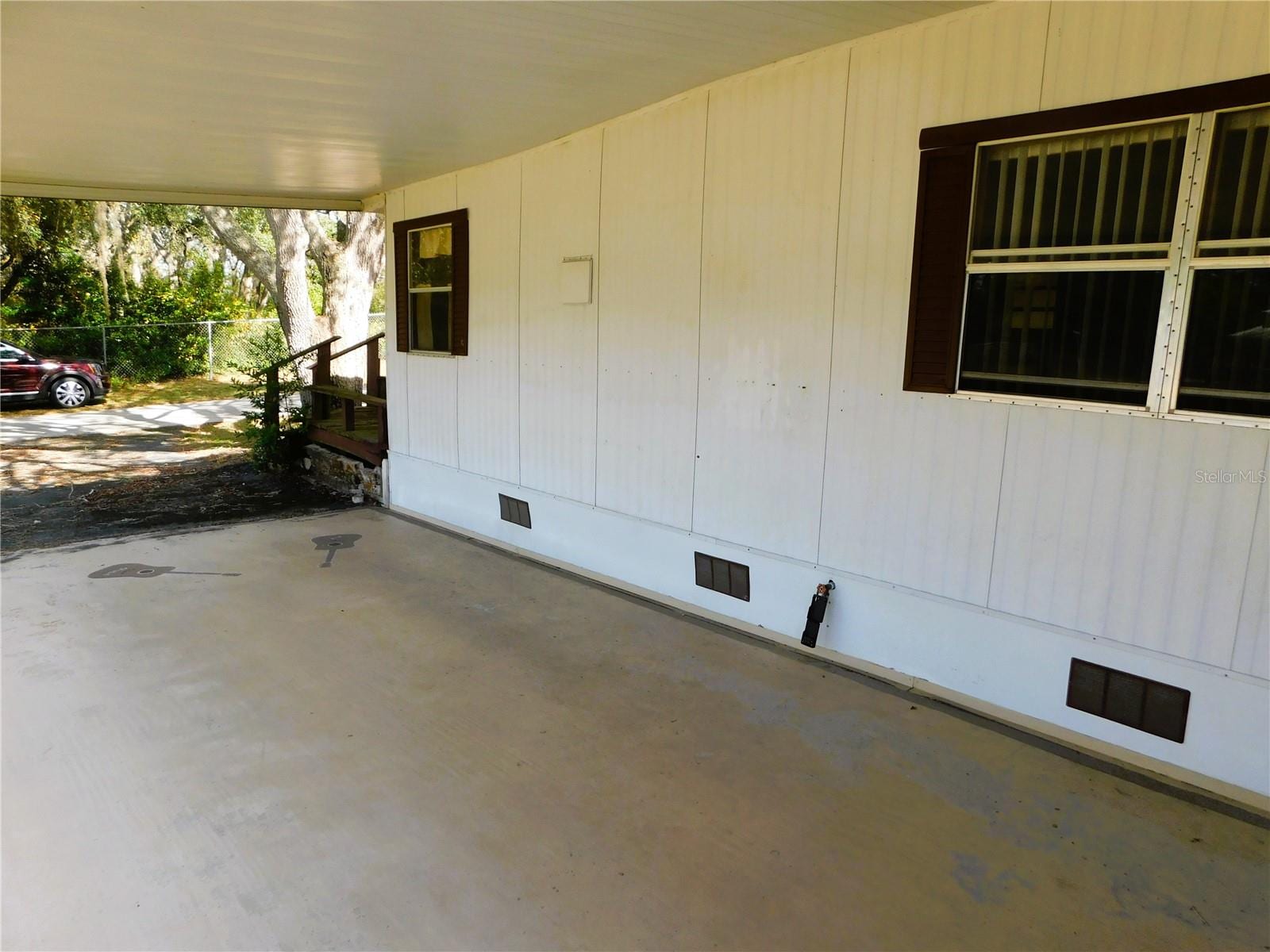 34912 Hawkiowa Rd photo 3