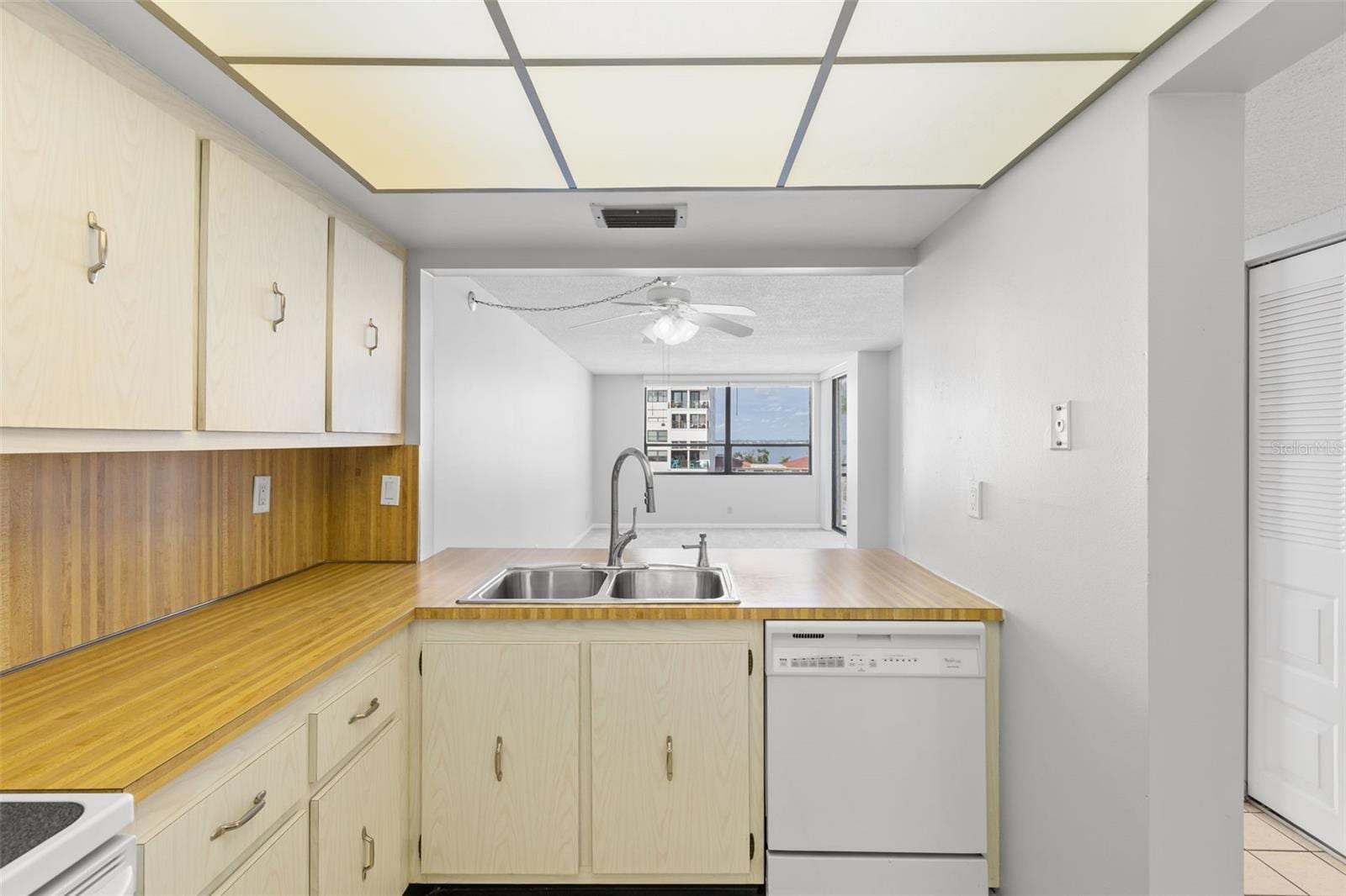 6279 Sun Blvd #503 photo 4