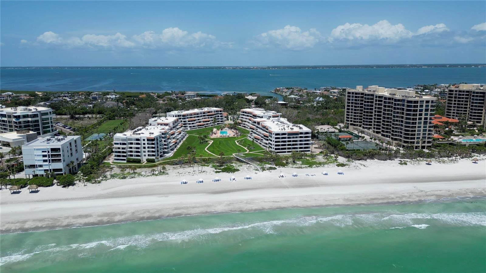1425 Gulf Of Mexico Dr #408 photo 2