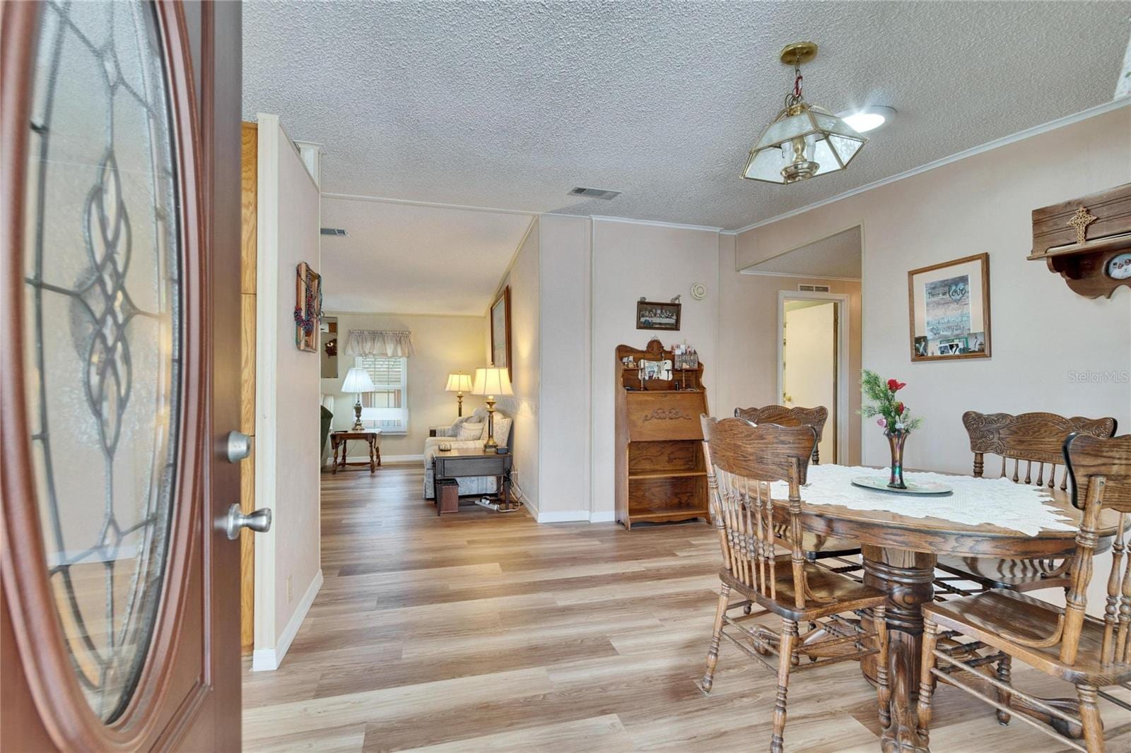 4910 Loch Ness Dr photo 4