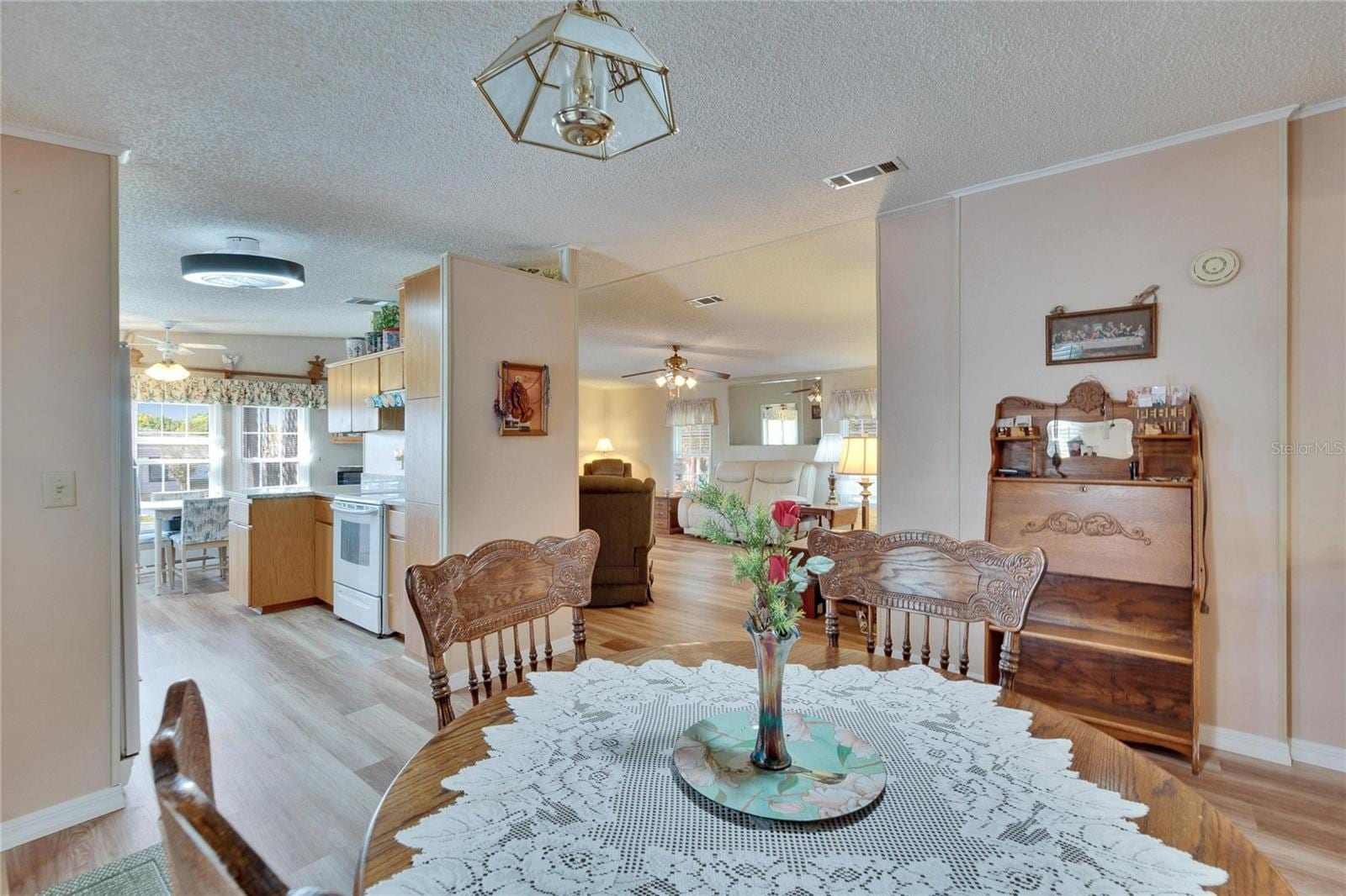 4910 Loch Ness Dr photo 5