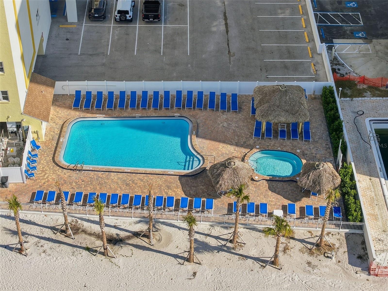 17450 Gulf Blvd #104 photo 5