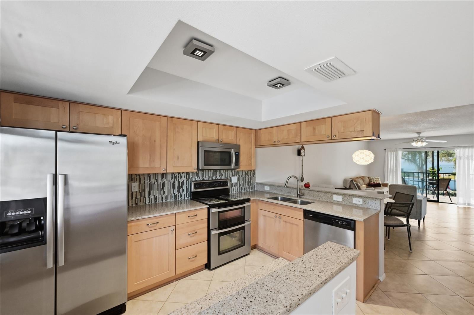 7845 Eagle Creek Dr photo 3