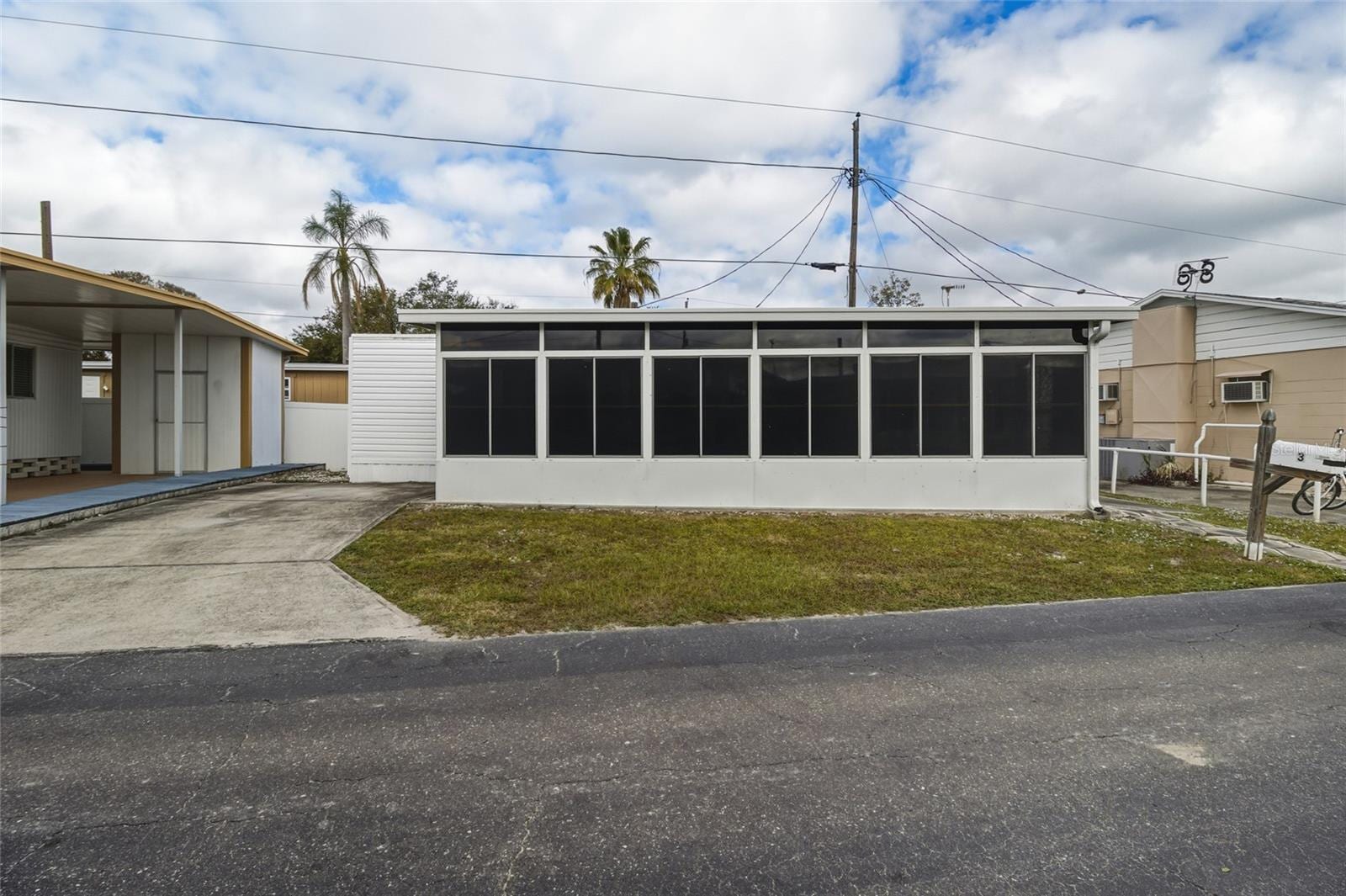 12766 Seminole Blvd #3 photo 2