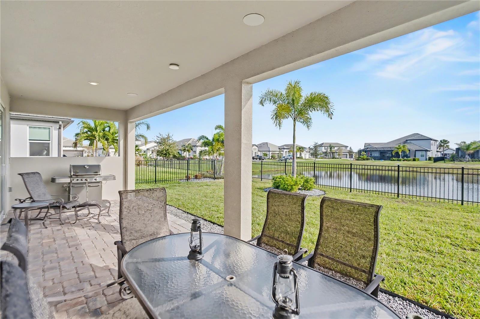 4811 Honey Dew Ln photo 4